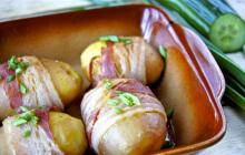Картофель в беконе, запеченный в духовке: пошаговый рецепт с фото
